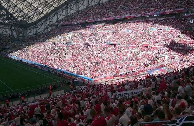 Stade Velodrome to druga największa arena Euro 2016. We wtorkowy wieczór zdecydowaną większość z 67 394 miejsc zajęli polscy kibice (fot. Michał Beczek)<br />
