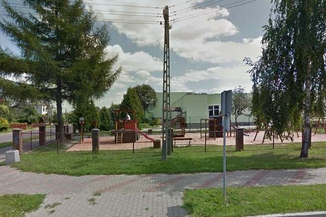 Jednym ze zwycięskich projektów jest modernizacja placu zabaw oraz utworzenie siłowni przy ul. Lipowej (fot. Google Street View)