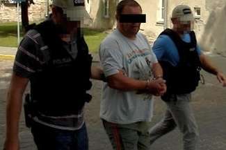 Broń i materiały wybuchowe w domu 62-latka