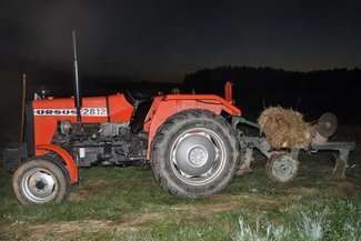 10-latek przygnieciony przez koło od traktora. Trafił do szpitala