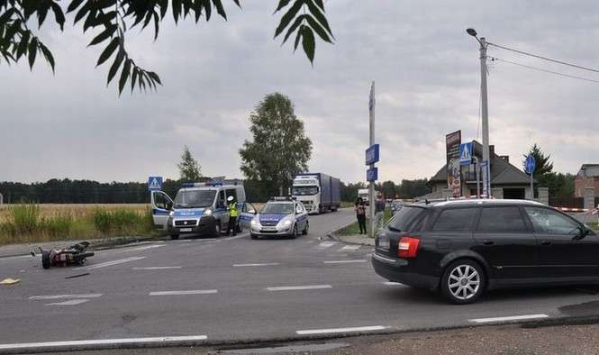 Wypadek w miejscowości Karwów (fot. Policja)