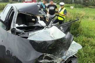 Wjechała w ciężarówkę. 60-latka zmarła w szpitalu