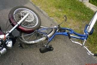 Michałów: Rowerzysta zderzył się z motocyklistką