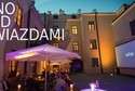 Zamość: Kino pod gwiazdami na dziedzińcu Hotelu Mercure