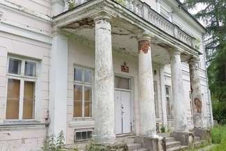 Włoch przypomniał sobie o pałacu w Orłowie Murowanym. Będzie remont?