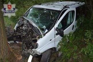 Kolejny wypadek busa. Jedna osoba nie żyje, trzy są w szpitalu