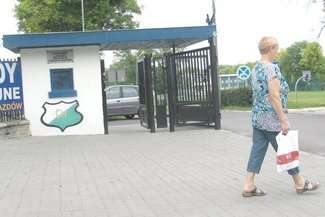 Niezależnie od planów związanych z budową nowej siedziby „Chełmianki” MOSiR wyremontował budynek kasowy przy głównej bramie. Na wniosek policji zakupił też dodatkową kasę kontenerową
