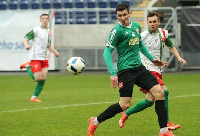 Damian Szpak w poprzednim sezonie zdobył dla Orląt Radzyń Podlaski aż 26 goli<br />
FOT. MACIEJ KACZANOWSKI