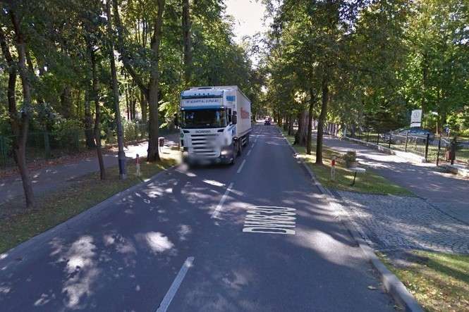 W przyszłości ul. Lipowa mogłaby pełnić funkcję bulwaru – mówi burmistrz Nałęczowa (fot. Google Street View)