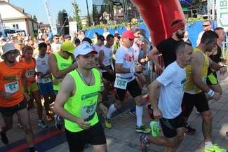 Chmielaki 2016: Ponad 500 osób pobiegło w półmaratonie (zdjęcia)
