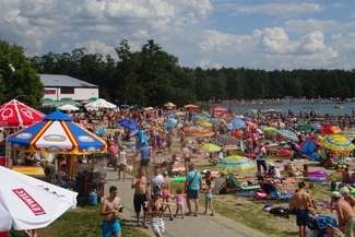 Plaża nad Jeziorem Białym