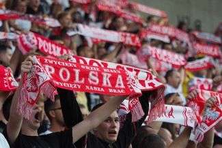 Ponad osiem tysięcy gardeł we wtorkowy wieczór żywiołowo dopingowało młodzieżową reprezentację Polski
FOT. MACIEJ KACZANOWSKI