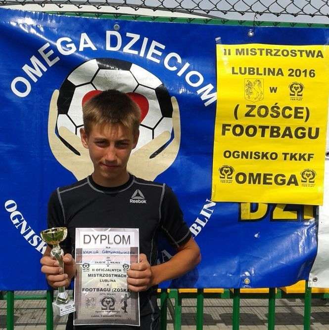 Kamil Grzywaczewski wygrał II Otarte Mistrzostwa Lublina w Footbagu<br />
FOT. MATERIAŁY ORGANIZATORÓW