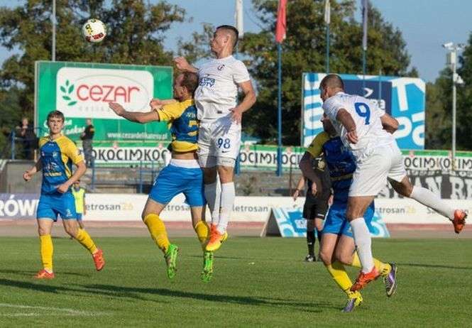 Avia w środę przegrała pierwszy mecz w sezonie - z Unią Tarnów 1:2<br />
FOT. ARTUR GAWLE/TARNOW.PL