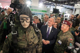 PZL-Świdnik prezentuje w Kielcach dwie maszyny: W-3PL Głuszec i AW149 (Fot. Jacek Szydłowski)