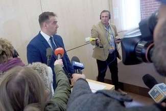 Sprawa lokatorów ze Skibińskiej budzi zainteresowanie mediów. Na zdjęciu Mariusz Kasprzak na sali sądowej (fot. Wojciech Nieśpiałowski)