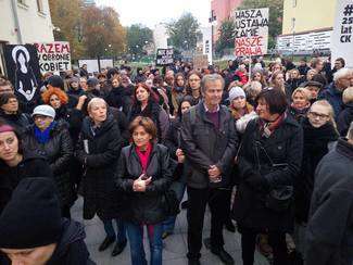 „Nie dla przemocy i pogardy wobec kobiet!" Czarny protest w Lublinie (zdjęcia)