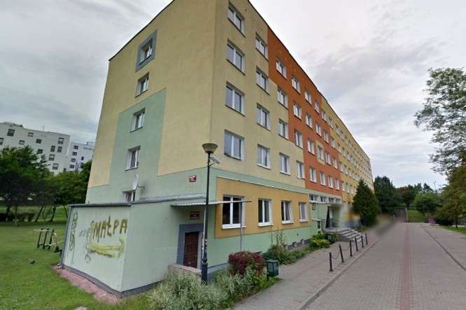 Filia studencka mieści się w akademiku przy ul. Chodźki 13b (fot. Google Street View)