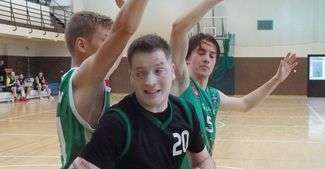 FOT. MACIEJ KACZANOWSKI
Na inaugurację III ligi Winiarnia u Dyszona została zatrzymana przez Go Pro 51 
