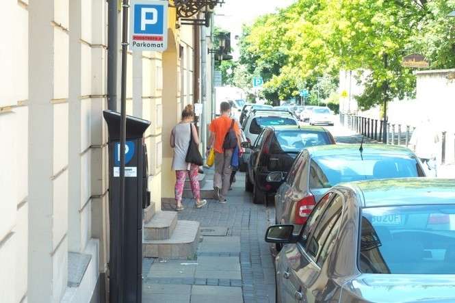 Strefa parkowania w Lublinie. (Fot. Maciej Kaczanowski)