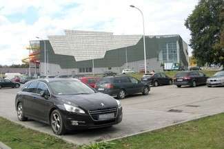 Co z parkingami koło aquaparku w Chełmie?