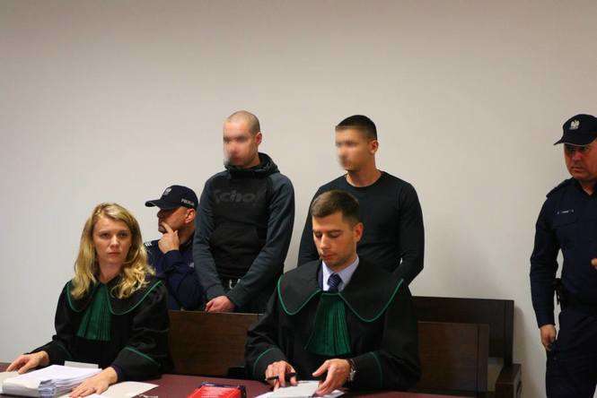 Dziś oskarżeni wzajemnie obarczają się odpowiedzialnością za śmierć kompana od kieliszka, fot. Jacek Szydłowski