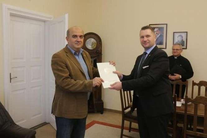 Dr hab. Włodzimierz Osadczy został pełnomocnikiem wojewody do spraw współpracy z Ukrainą (fot. Lubelski Urząd Wojewódzki)