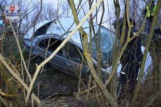 Nowa Wieś: 22-latka wjechała do rowu, 4 osoby w szpitalu