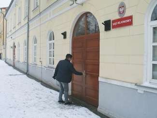 W 2015 roku Sąd Rejonowy w Chełmie wypłacił świadkom z tytułu diet i podróży prawie 61,4 tys. zł, a z tytułu utraconego dochodu 5,1 tys. zł