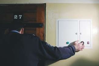 Dyrektor więzienia musi się tłumaczyć. Donosy o kumoterstwie, prywacie i zastraszaniu