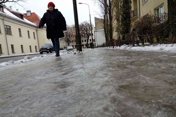 Tak w czwartek wyglądały chodniki w Lublinie. Fot. Dominik Smaga