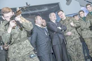 Wojska Obrony Terytorialnej mają być wyposażone w polską broń strzelecką, ale też m.in. w krajowej produkcji uzbrojone bezzałogowce (drony) i sprzęt optoelektroniczny (np. noktowiozory). Fot. ppor. Robert Suchy(CO MON)

