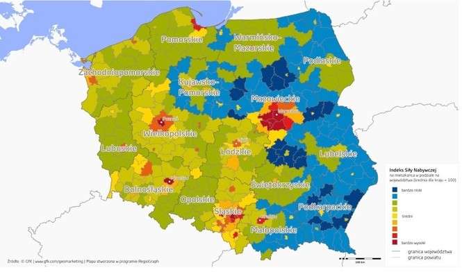 Na niebiesko zaznaczono obszary, w których mieszkańcy dysponują najniższą siłą nabywczą. Na czerwono - te, w których mają największy dochód rozporządzalny (źródło GfK)