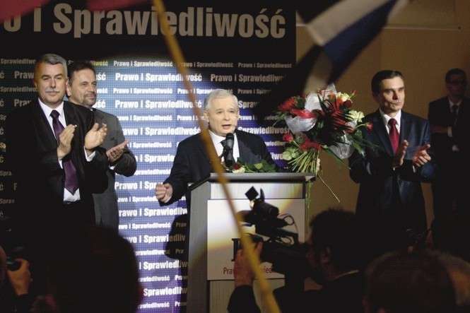PiS mówi wprost, że dokonuje zmiany elit – komentują eksperci. Na zdjęciu: Jarosław Kaczyński z lubelskimi politykami swojej partii. Fot. AS / Archiwum