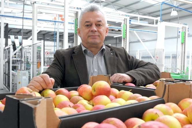 Zbigniew Chołyk jest prezesem LubApple, grupy producentów owoców z województwa lubelskiego, która zrzesza sześć lubelskich grup i sprzedaje jabłka m.in. do Indii i Chin