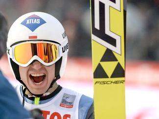 Kamil Stoch ma szansę powtórzyć sukces Adama Małysza i jako drugi Polak w historii wygrać Turniej Czterech Skoczni
Fot. Marek Dybaś