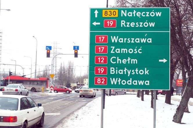 Na nowych tablicach nie będzie ani napisu „Warszawa”, ani „Rzeszów”, ale słowo... „Obwodnica”
