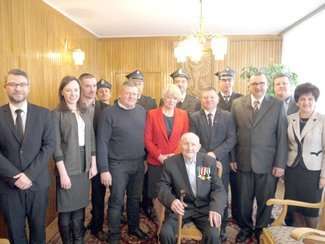Pan Jan ma 100 lat. Brał udział w II wojnie światowej