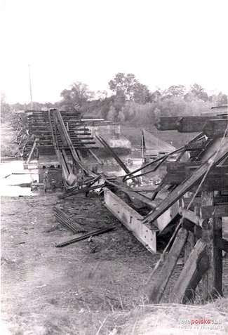 3 września 1939 lotnictwo niemieckie zbombardowało most kolejowy w Orchówku. Od tamtej pory nie ma przejazdu łączącego Brześć z Włodawą. Spotkanie 25 marca ma dotyczyć między innymi odbudowy tej konstrukcji i szlaku kolejowego