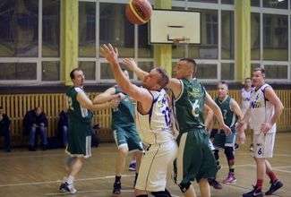 Faworyci rozgrywek nie radzą sobie bez swojego lidera