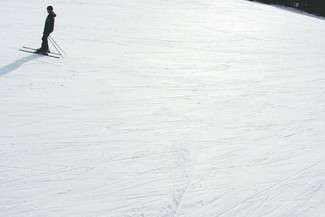 Groźny wypadek na stoku narciarskim. Dlaczego na miejsce nie wezwano karetki?