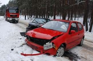 Stracił panowanie nad autem, uderzył w volkswagena