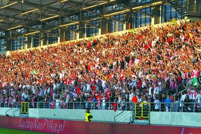 We wrześniu w Lublinie rozegrano mecz towarzyski reprezentacji U 21. Polska zremisowała z Węgrami 1:1<br />

