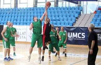 Jacek Olejniczak poprowadził Cukropol Pszczółkę do zwycięstwa w całych rozgrywkach

