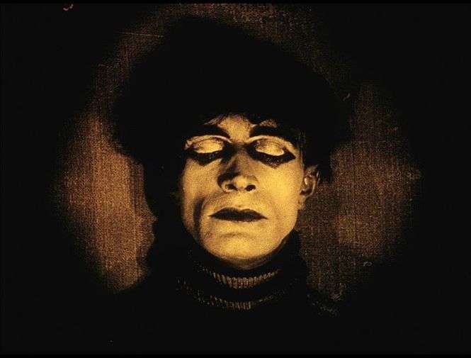 fot. kadr z film "Gabinet doktora Caligari"