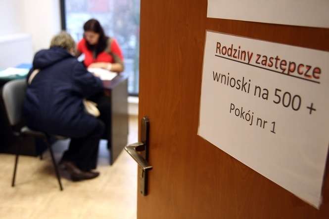 Przez pierwszy rok funkcjonowania programu Rodzina 500+ do rodzin z województwa lubelskiego trafiło w sumie prawie 1,3 mld zł