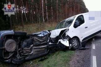 Zderzenie ciężarówki i dwóch osobówek. 40-latek stracił prawo jazdy