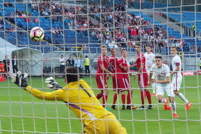 Jarosław Jach (nr 17) strzelił już gola na Arenie Lublin w meczu przeciwko Węgrom