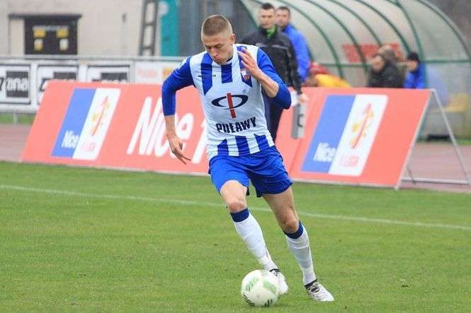 Mariusz Idzik w sobotnim meczu ze Stalą Mielec doznał kontuzji kolana<br />
