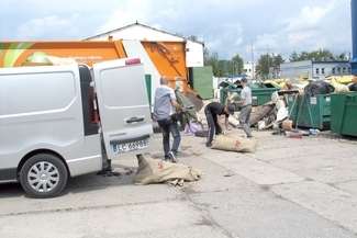Zakład Oczyszczania Miasta już prowadzi selektywną zbiórkę odpadów komunalnych. Poprzez inwestycję chce to działanie rozwinąć i uporządkować